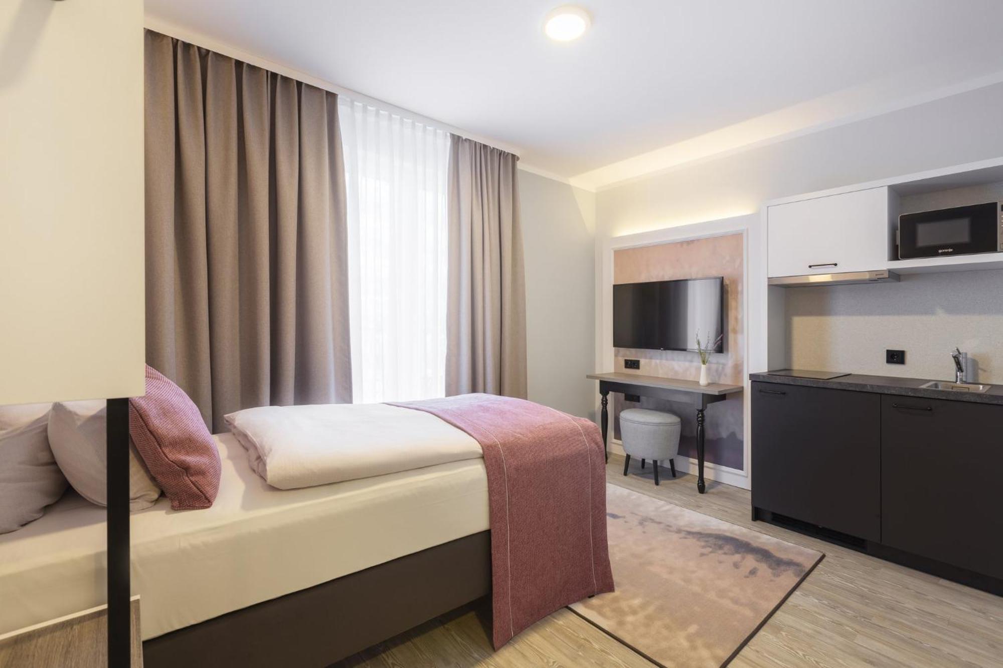 Garner Hotel Berlin - Wilmersdorf By Ihg Exterior photo